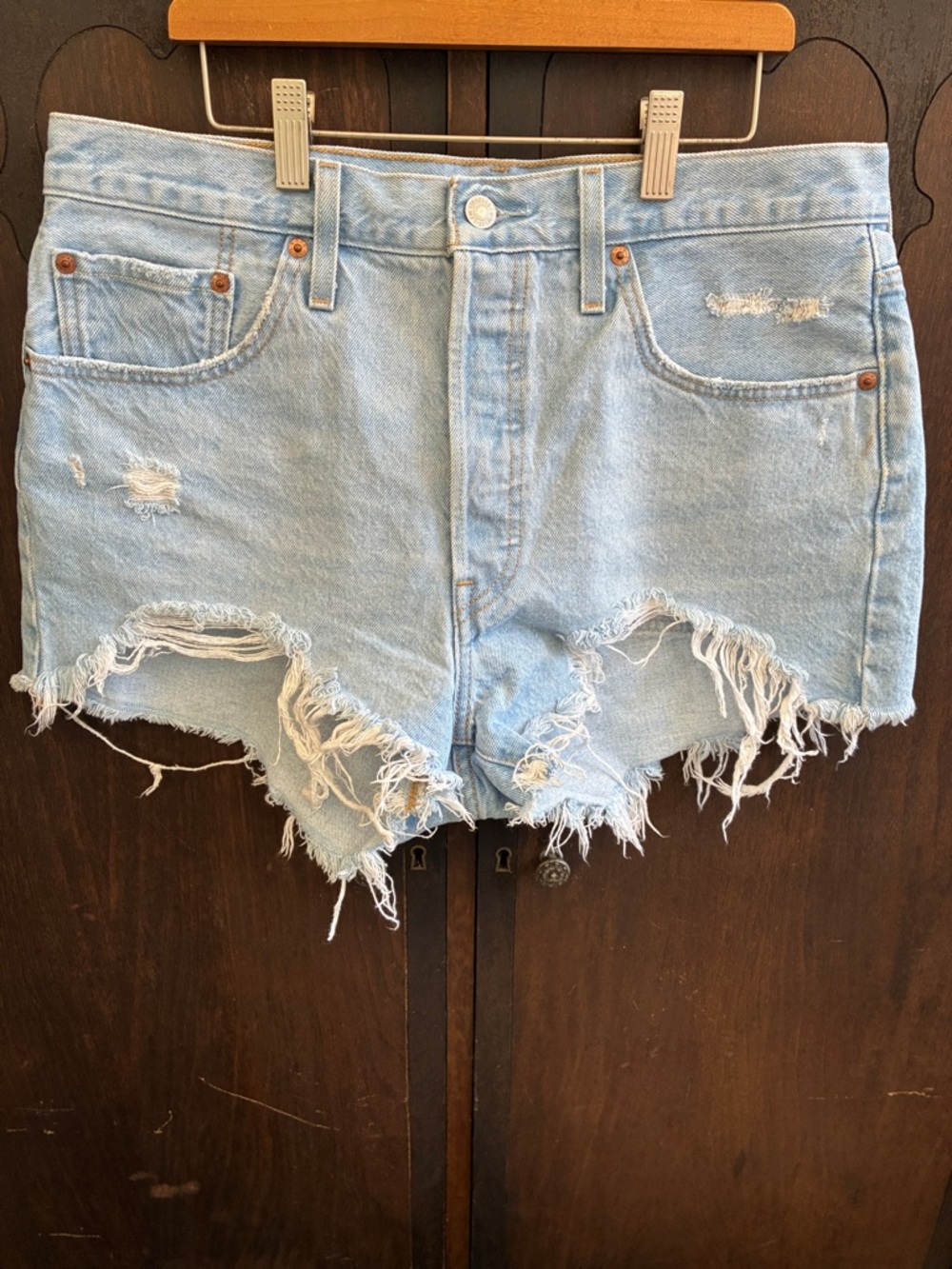 Levi’s High-Rise Light Blue Distressed Denim Cutoff Shorts Button Up Sz L